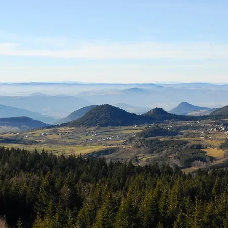 Сasa de vacaciones Aux Pays Des Sucs Saint-Hostien