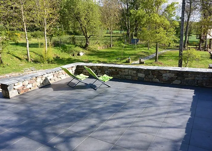 Nyaraló Aux Pays Des Sucs Saint-Hostien