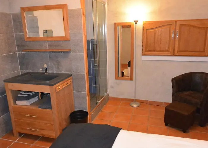 Aux Pays Des Sucs Saint-Hostien