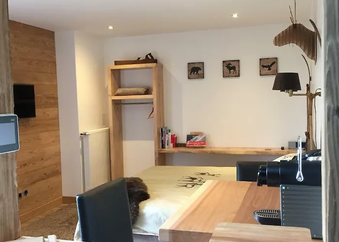 Aux Pays Des Sucs Nyaraló